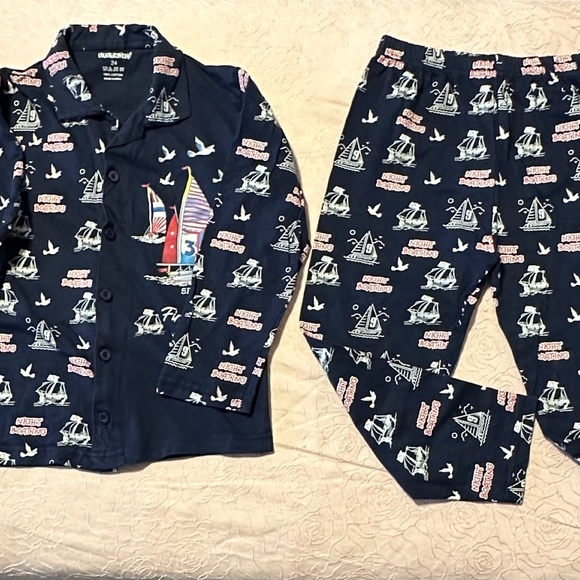Disney blue bottom sailboat design pajamas - Picture 1 of 3